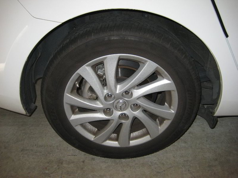 Mazda-Mazda3-Rear-Brake-Pads-Replacement-Guide-048