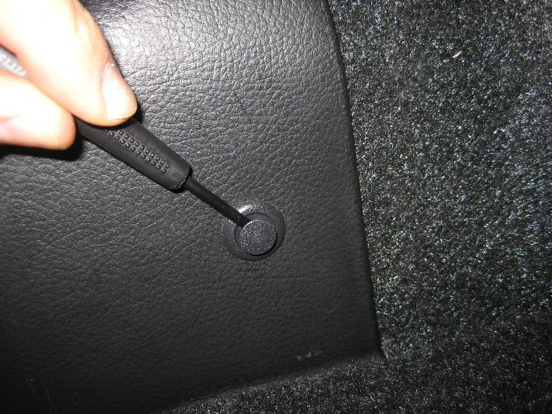 MazdaMazda3TailLightBulbsReplacementGuide005