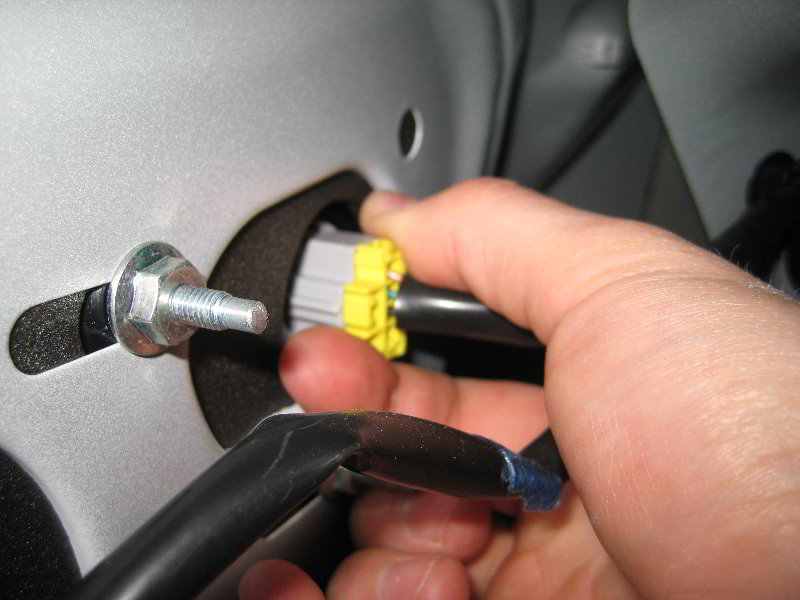 Mazda-Mazda3-Tail-Light-Bulbs-Replacement-Guide-014