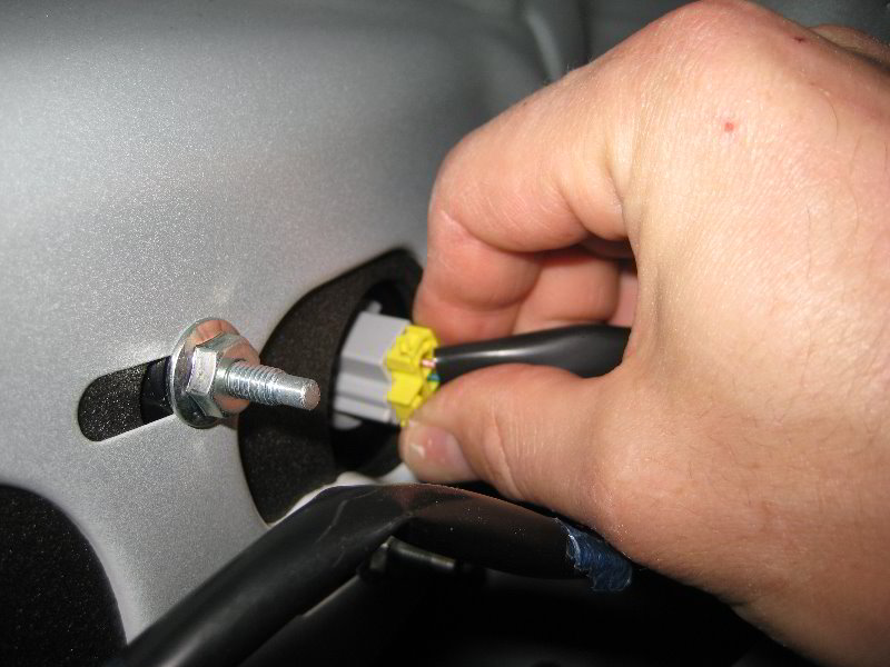 Mazda-Mazda3-Tail-Light-Bulbs-Replacement-Guide-015