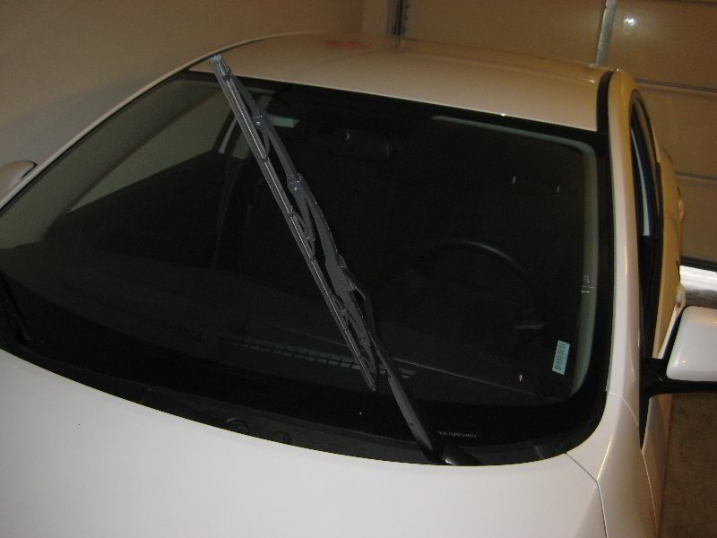 MazdaMazda3WindshieldWiperBladesReplacementGuide002