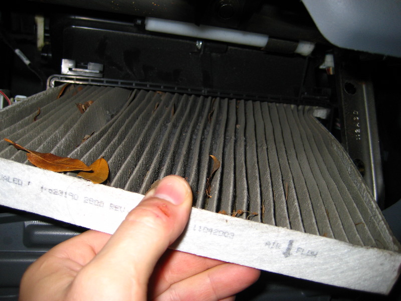 Mazda-Mazda6-Cabin-Air-Filter-Replacement-Guide-015