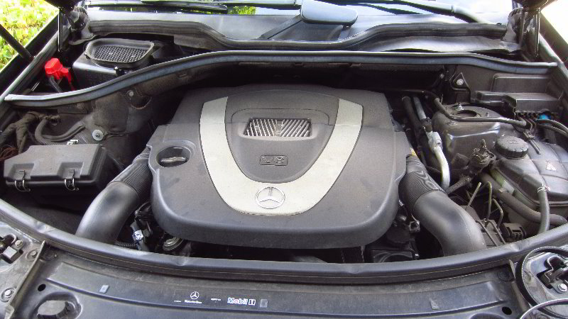 2006-2011-Mercedes-Benz-ML-350-Serpentine-Accessory-Belt-Replacement-Guide-002