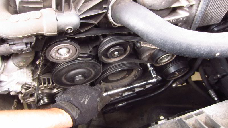 2006-2011-Mercedes-Benz-ML-350-Serpentine-Accessory-Belt-Replacement-Guide-019