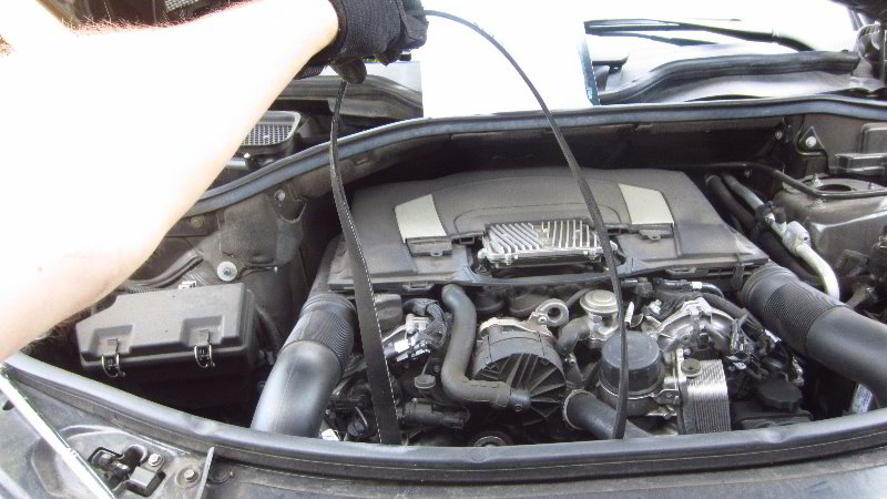 2006-2011-Mercedes-Benz-ML-350-Serpentine-Accessory-Belt-Replacement-Guide-022