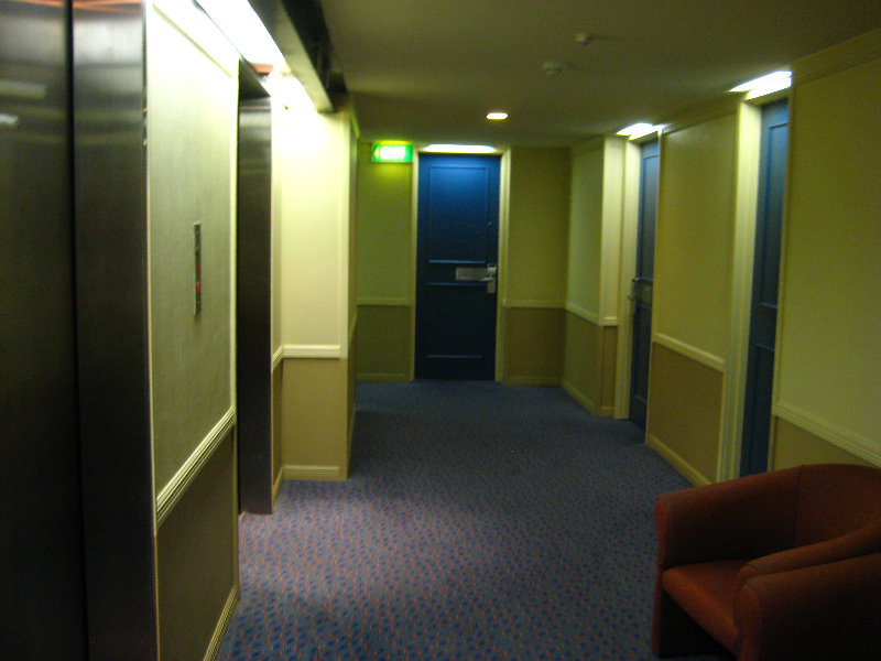 Mercure-Hotel-Vertigo-Restaurant-Auckland-New-Zealand-001