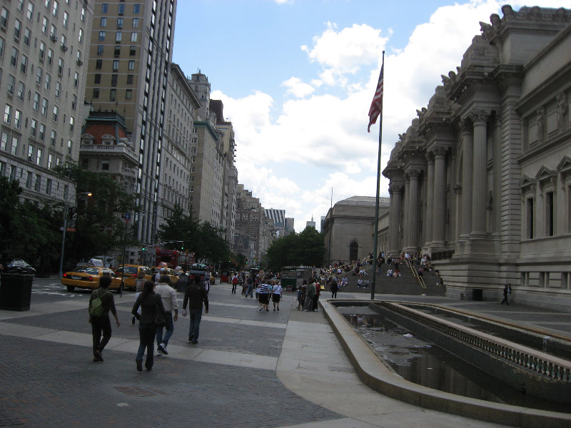 Metropolitan-Museum-of-Art-Manhattan-NYC-002