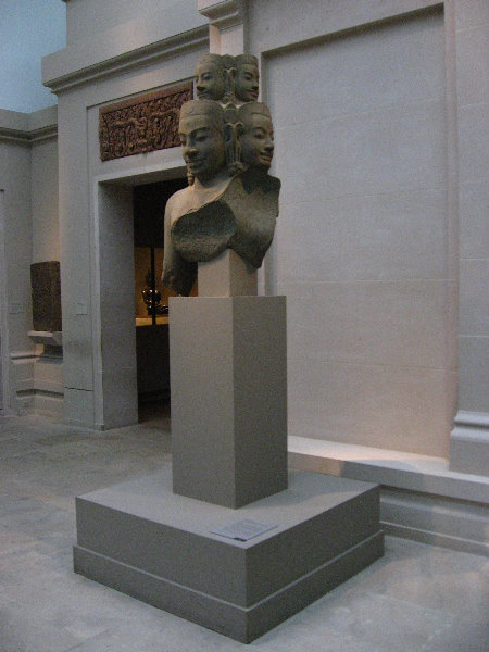 Metropolitan-Museum-of-Art-Manhattan-NYC-024