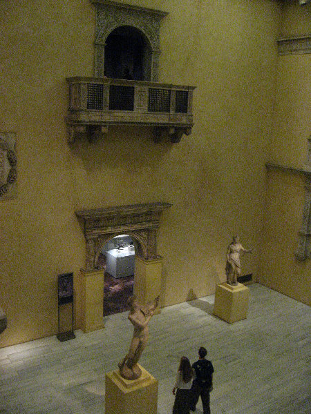 Metropolitan-Museum-of-Art-Manhattan-NYC-038