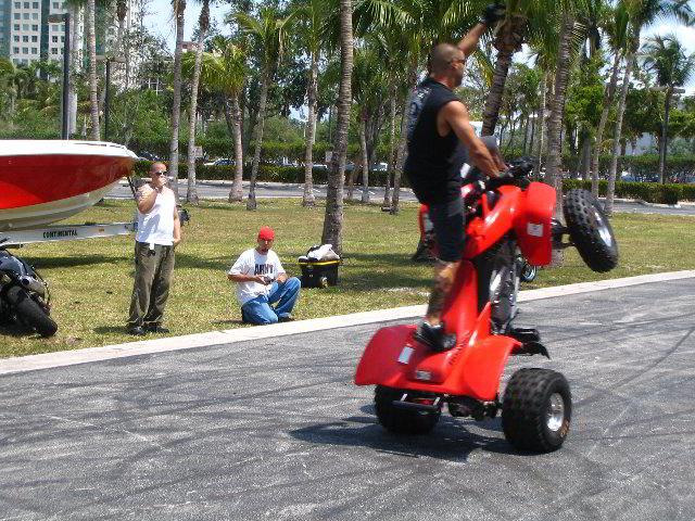 Team-1-AllStars-Sportbike-Stunt-Show-27