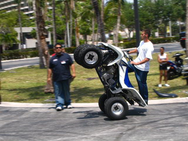 Team-1-AllStars-Sportbike-Stunt-Show-53