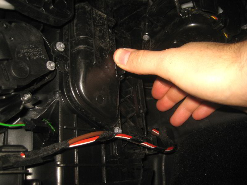 MiniCooperCabinAirFiltersReplacementGuide017