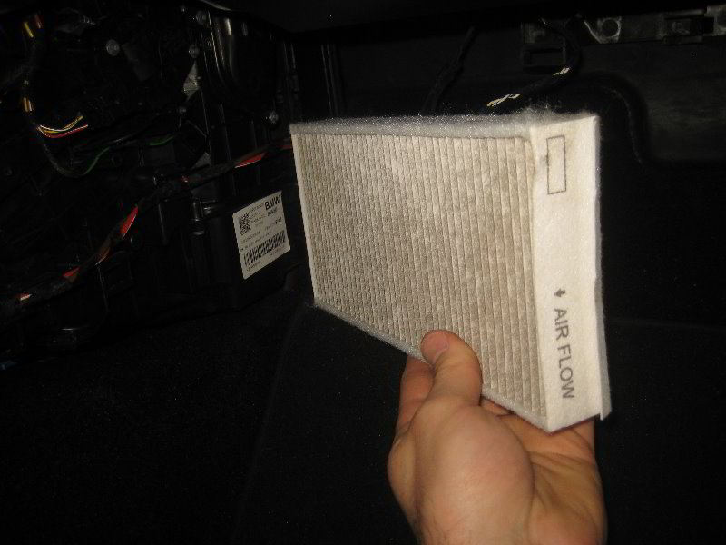 Mini-Cooper-Cabin-Air-Filters-Replacement-Guide-032