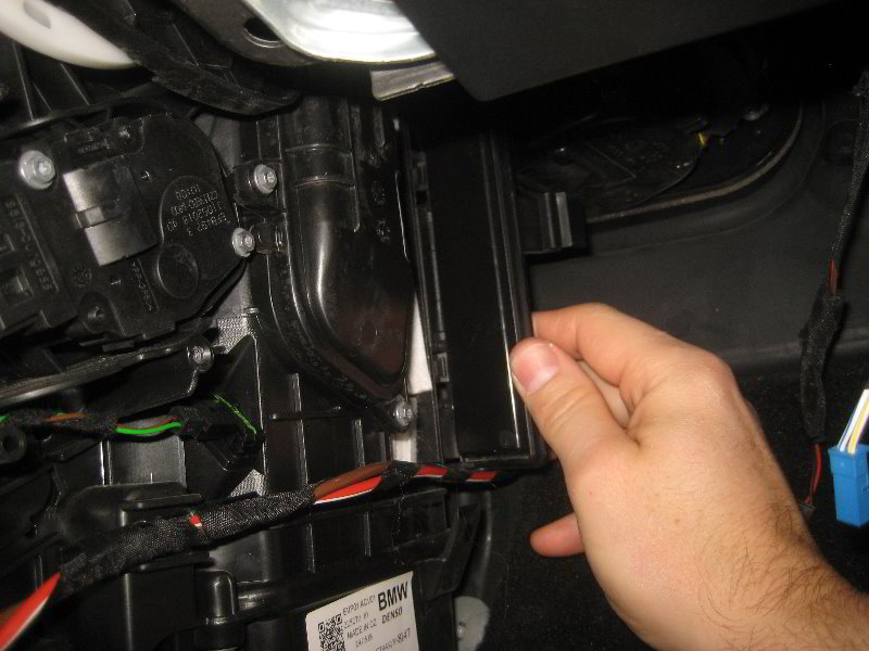 Mini-Cooper-Cabin-Air-Filters-Replacement-Guide-037