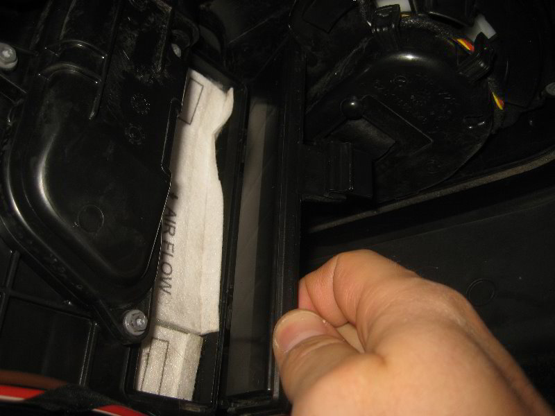 Mini-Cooper-Cabin-Air-Filters-Replacement-Guide-038