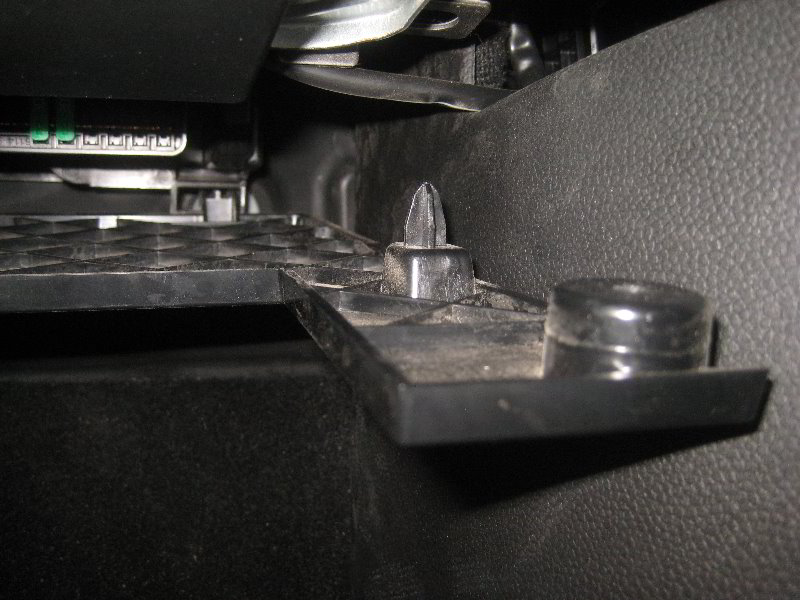 Mini-Cooper-Cabin-Air-Filters-Replacement-Guide-051