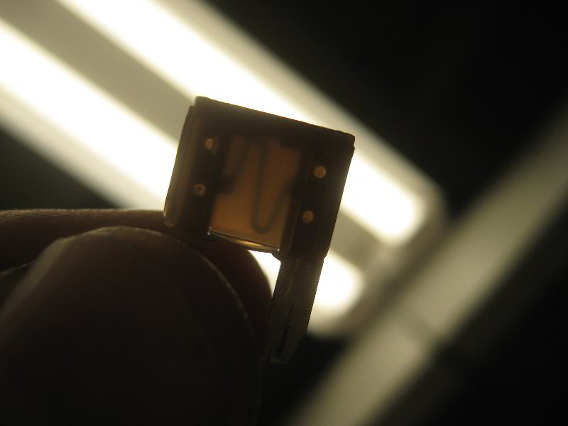 Mini-Cooper-Electrical-Fuse-Replacement-Guide-010