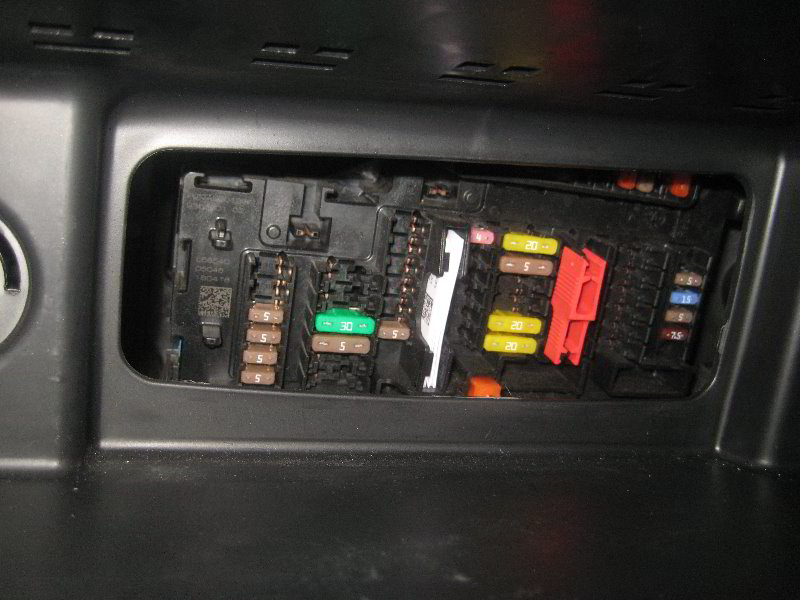 Mini-Cooper-Electrical-Fuse-Replacement-Guide-015