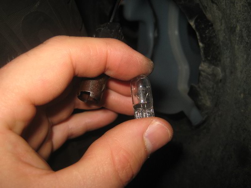 Mini-Cooper-Fog-DRL-Parking-Light-Bulbs-Replacement-Guide-008