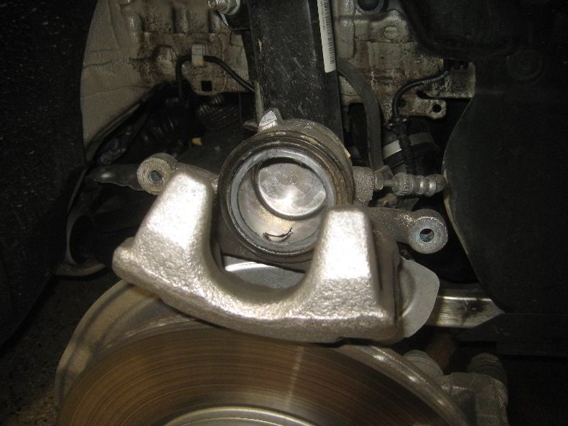 Mini-Cooper-Front-Brake-Pads-Replacement-Guide-011