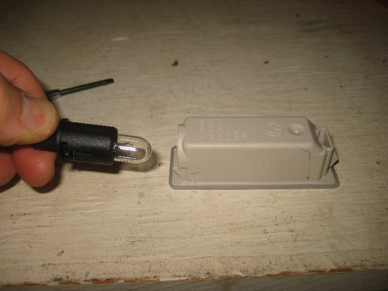 Mini-Cooper-Glove-Box-Light-Bulb-Replacement-Guide-008