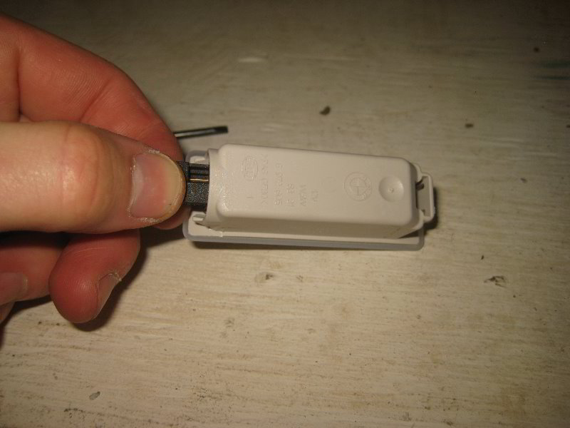 Mini-Cooper-Glove-Box-Light-Bulb-Replacement-Guide-011