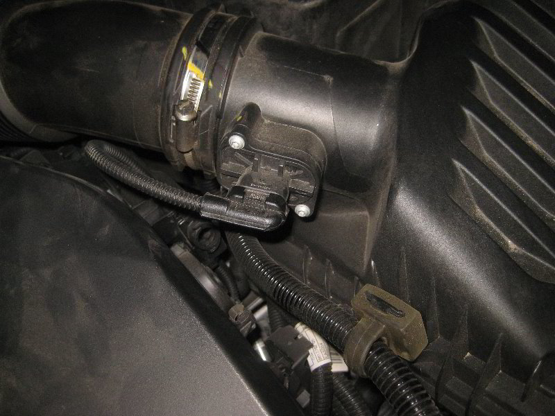 Mini-Cooper-MAF-Sensor-Cleaning-Replacement-Guide-002