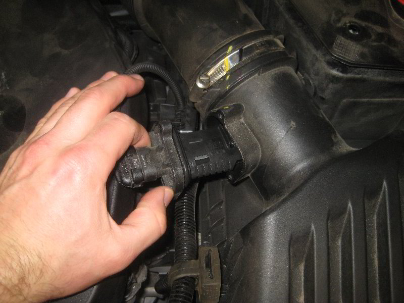 Mini-Cooper-MAF-Sensor-Cleaning-Replacement-Guide-005