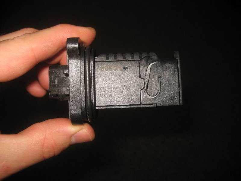 Mini-Cooper-MAF-Sensor-Cleaning-Replacement-Guide-010