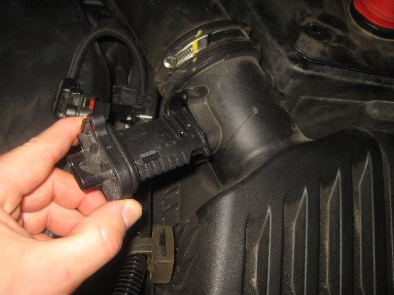 Mini-Cooper-MAF-Sensor-Cleaning-Replacement-Guide-015