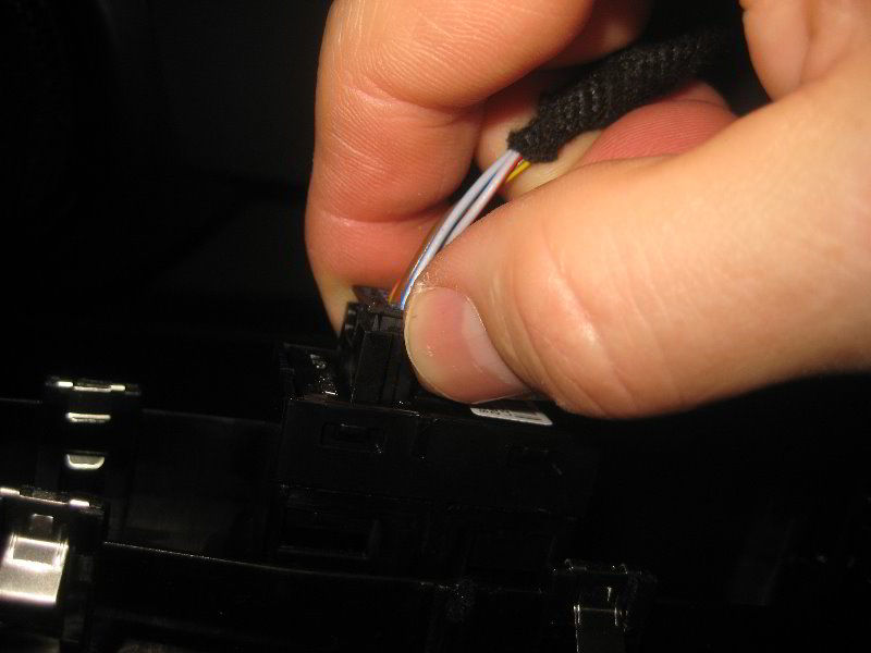 Mini-Cooper-Interior-Door-Panel-Removal-Guide-009