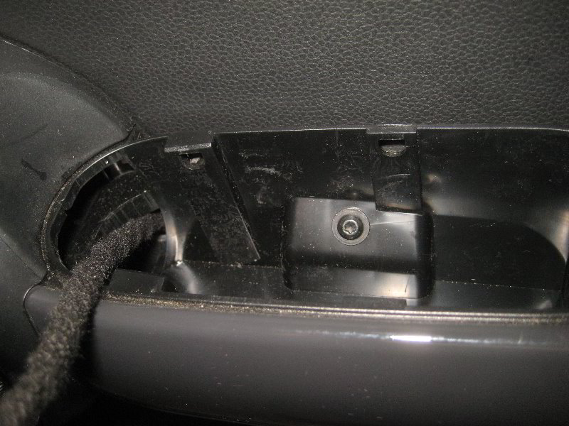 Mini-Cooper-Interior-Door-Panel-Removal-Guide-011