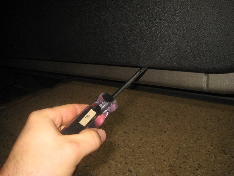 Mini-Cooper-Interior-Door-Panel-Removal-Guide-016