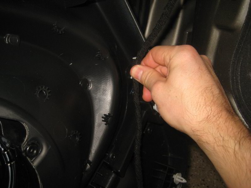 Mini-Cooper-Interior-Door-Panel-Removal-Guide-042