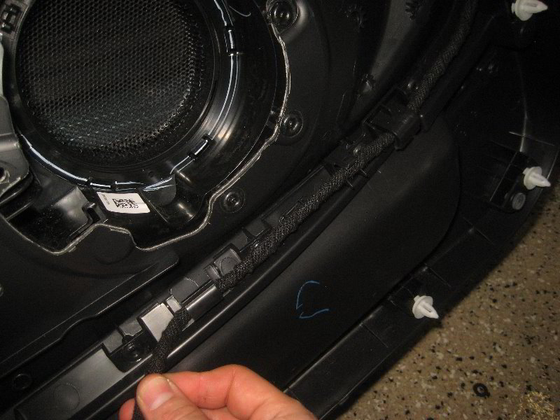 Mini-Cooper-Interior-Door-Panel-Removal-Guide-043