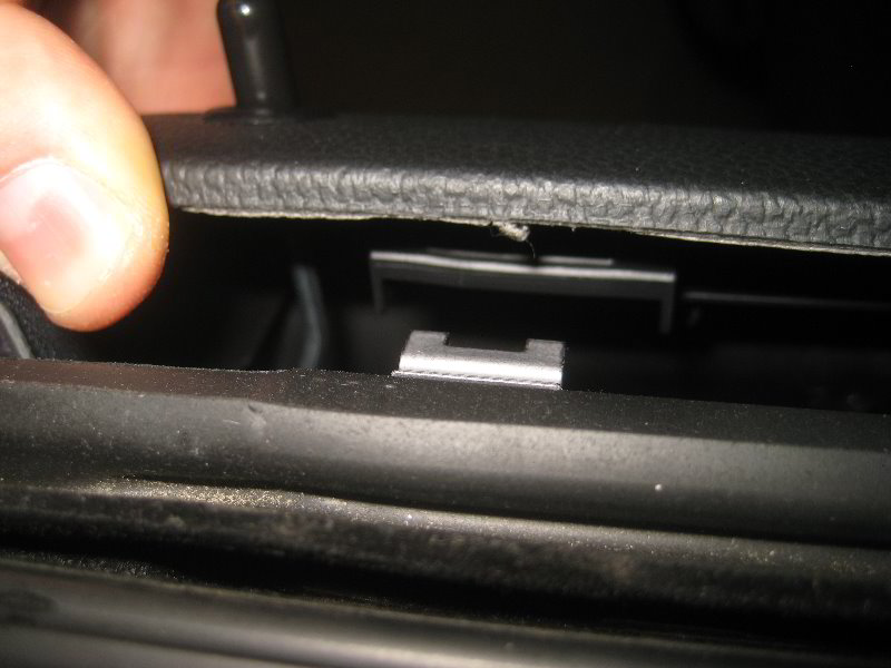 Mini-Cooper-Interior-Door-Panel-Removal-Guide-054