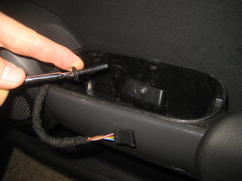 Mini-Cooper-Interior-Door-Panel-Removal-Guide-060