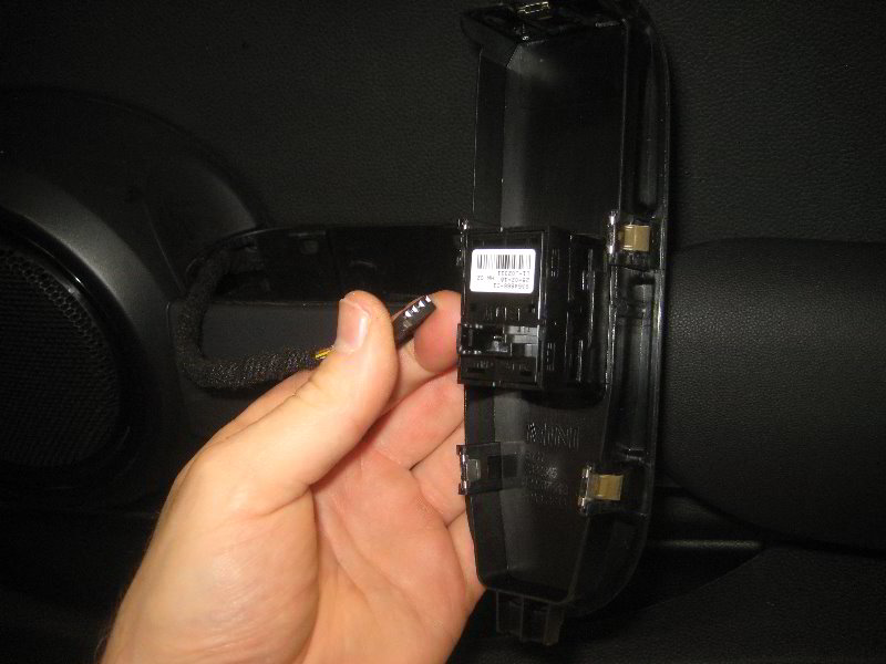 Mini-Cooper-Interior-Door-Panel-Removal-Guide-062