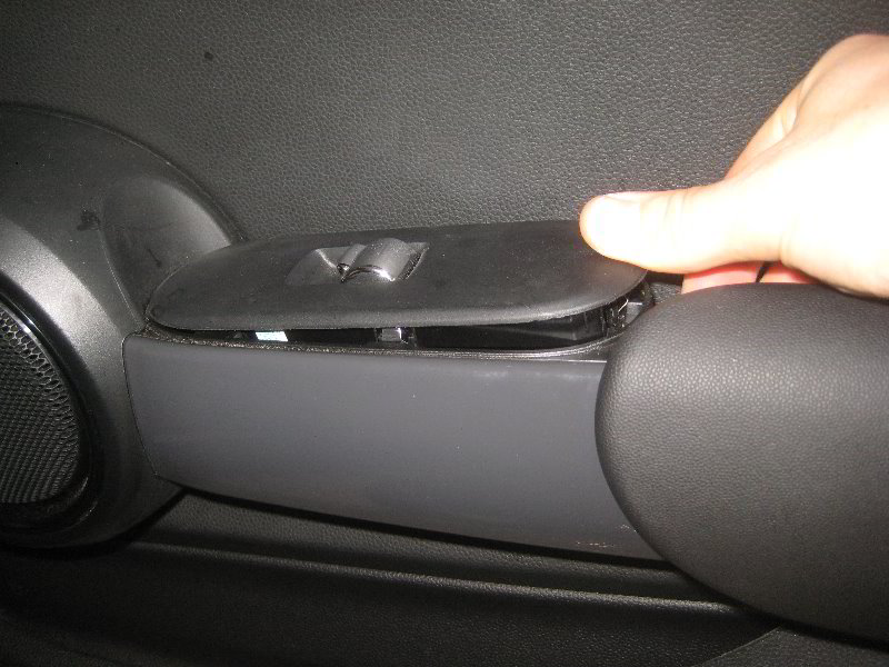 Mini-Cooper-Interior-Door-Panel-Removal-Guide-065