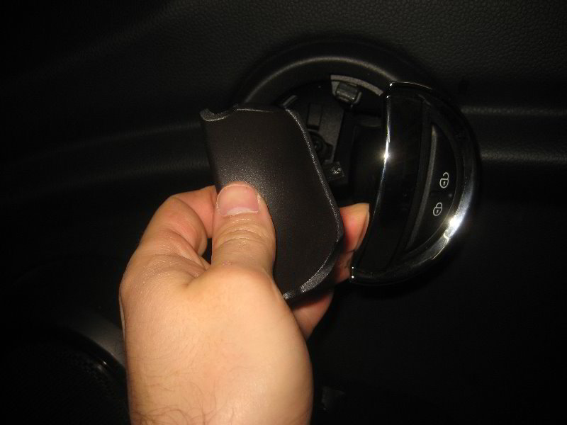 Mini-Cooper-Interior-Door-Panel-Removal-Guide-068