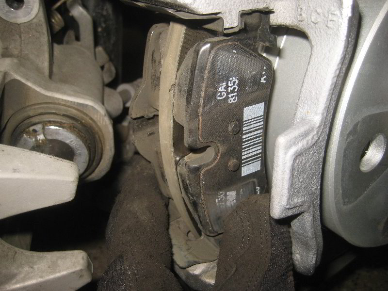 Mini-Cooper-Rear-Brake-Pads-Replacement-Guide-026