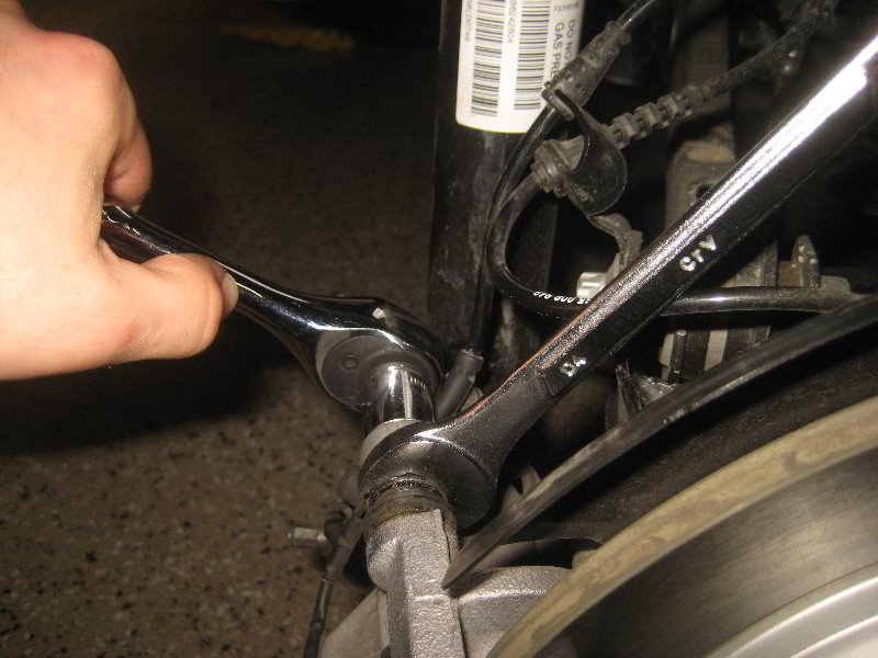 Mini-Cooper-Rear-Brake-Pads-Replacement-Guide-032