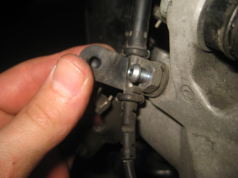 Mini-Cooper-Rear-Brake-Pads-Replacement-Guide-035