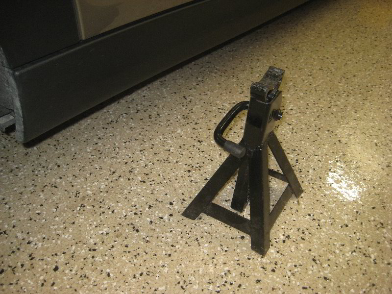 Mini-Cooper-Rear-Brake-Pads-Replacement-Guide-040