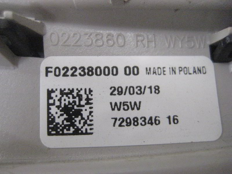 Mini-Cooper-Scuttle-Light-Bulb-Replacement-Guide-008