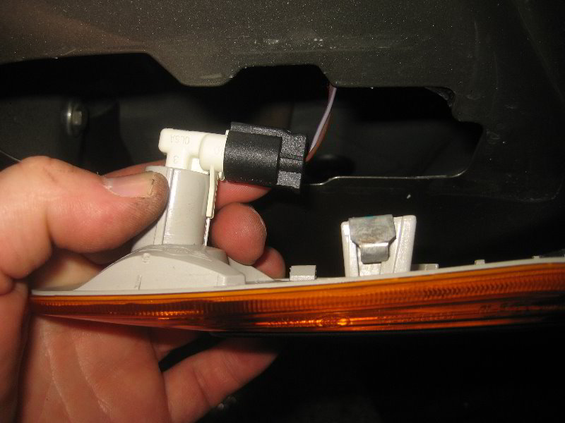 Mini-Cooper-Scuttle-Light-Bulb-Replacement-Guide-012