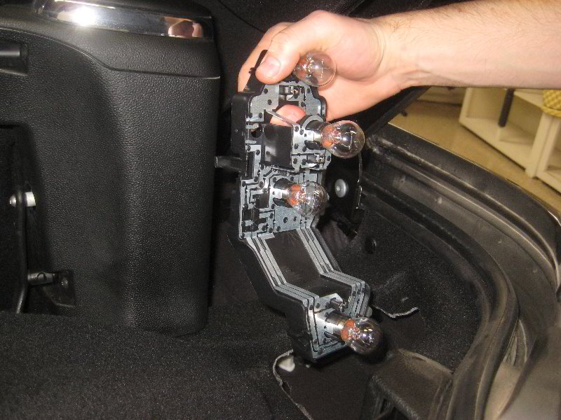 Mini-Cooper-Tail-Light-Bulbs-Replacement-Guide-021