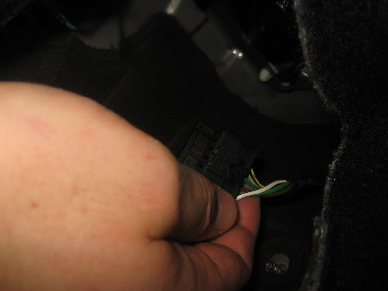 Mini-Cooper-Tail-Light-Bulbs-Replacement-Guide-023