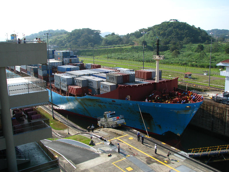 Miraflores-Locks-Panamax-Ship-Panama-Canal-018