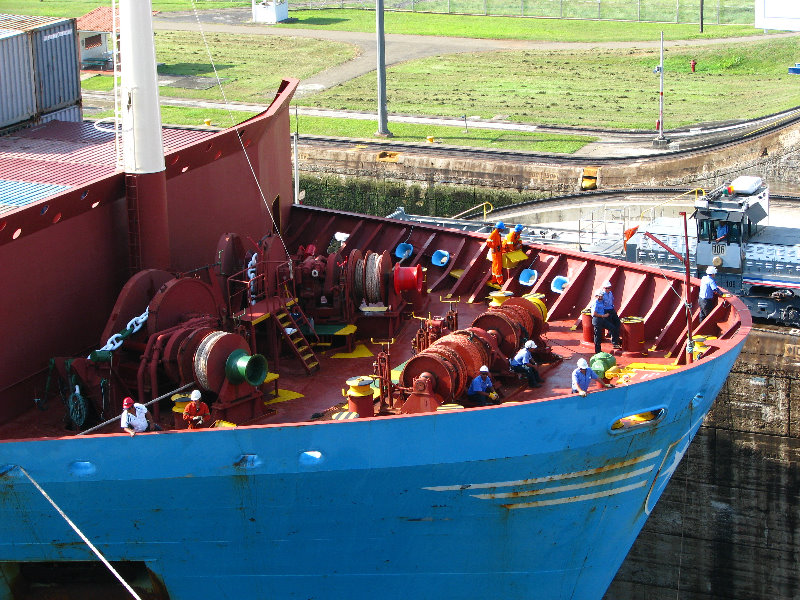 Miraflores-Locks-Panamax-Ship-Panama-Canal-021